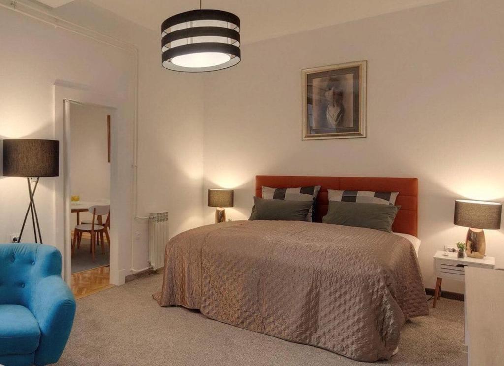Apartamento Square 12 Osijek Exterior foto
